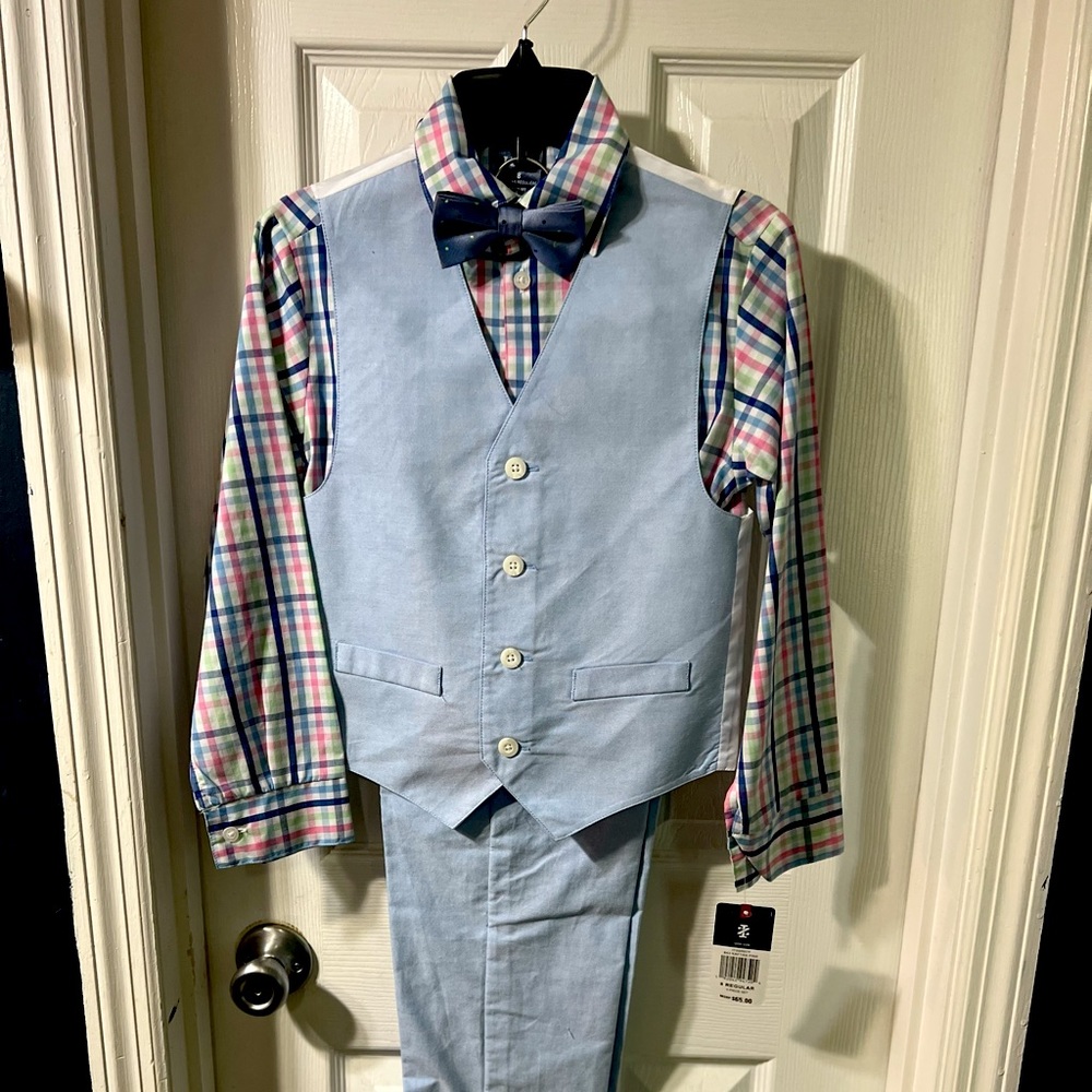 Izod 4 piece suit size 8